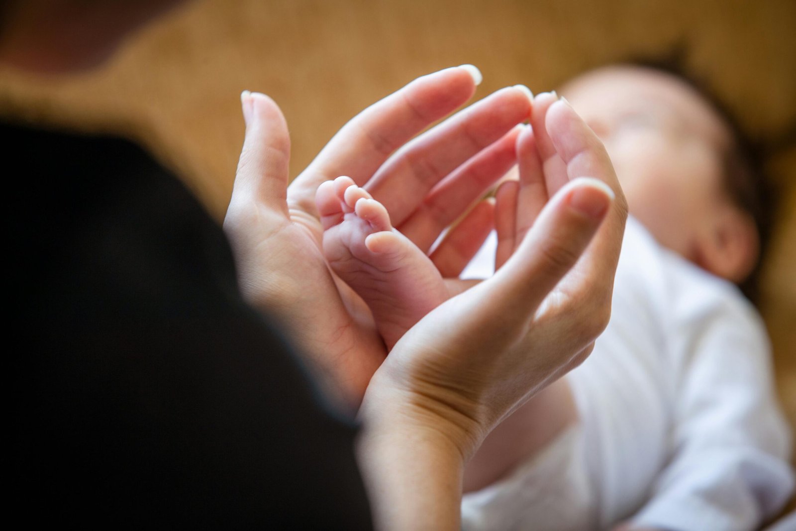 Liebevolle Begleitung einer Familie im Wochenbett